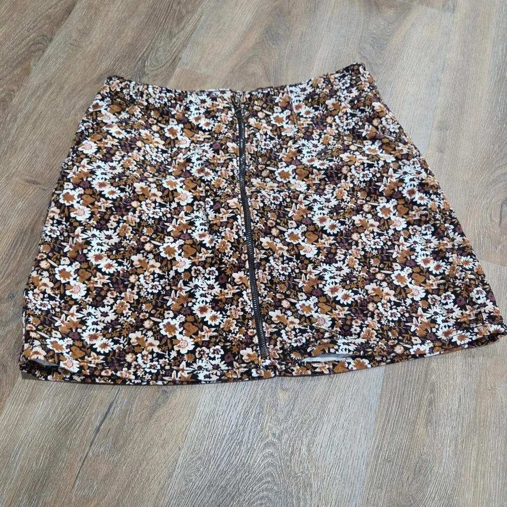 Arizona Jean Co Floral Corduroy Mini Skirt Front Zip Brown Tan Size 11